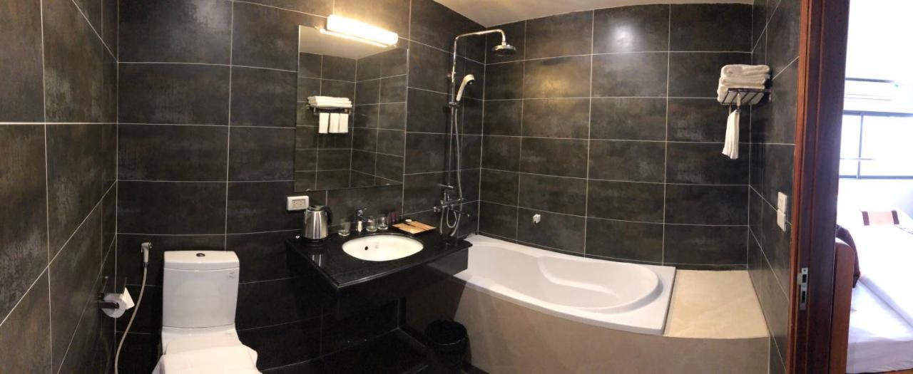 Moc Hoang Hotel Ханой Экстерьер фото