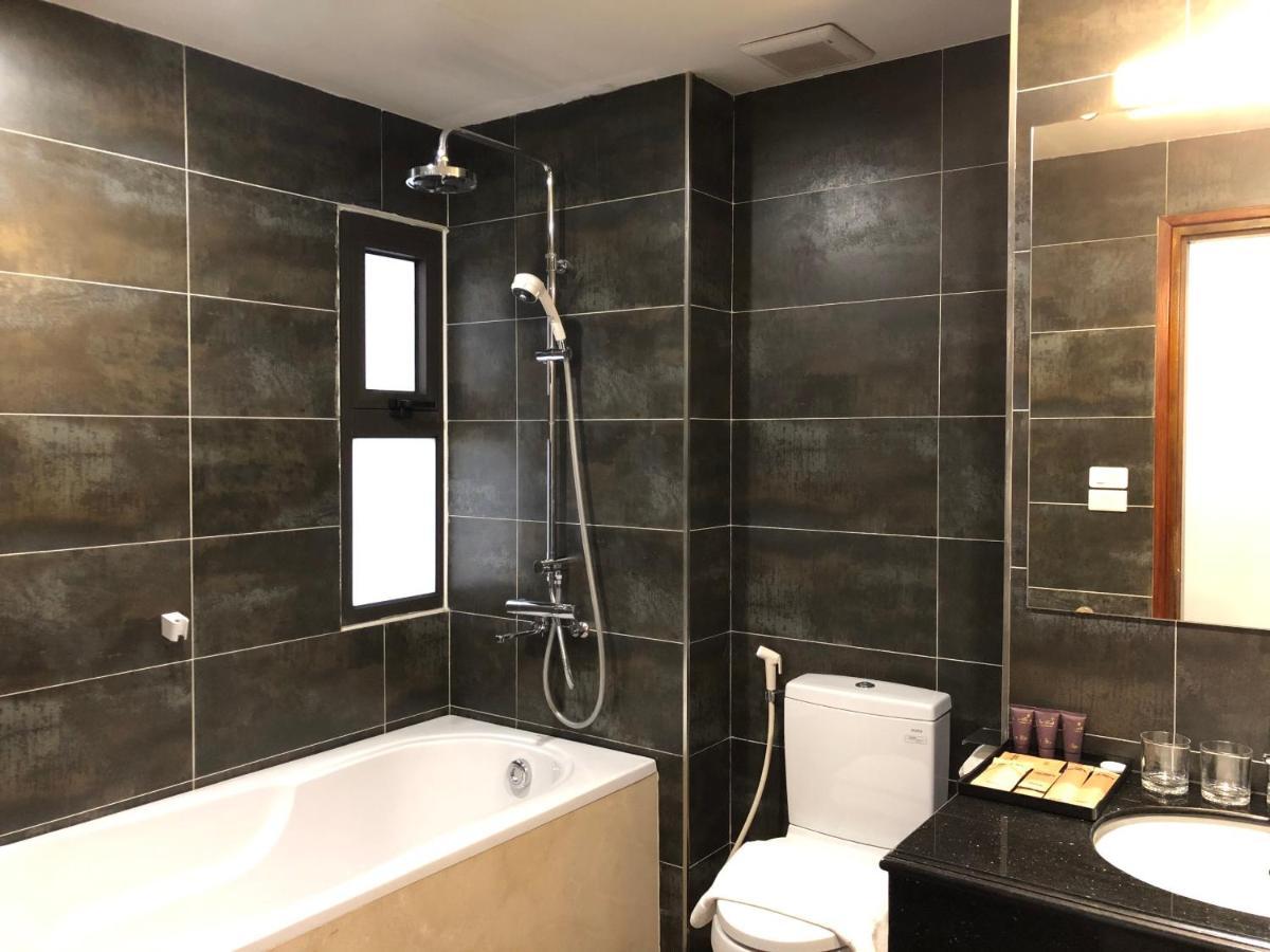 Moc Hoang Hotel Ханой Экстерьер фото